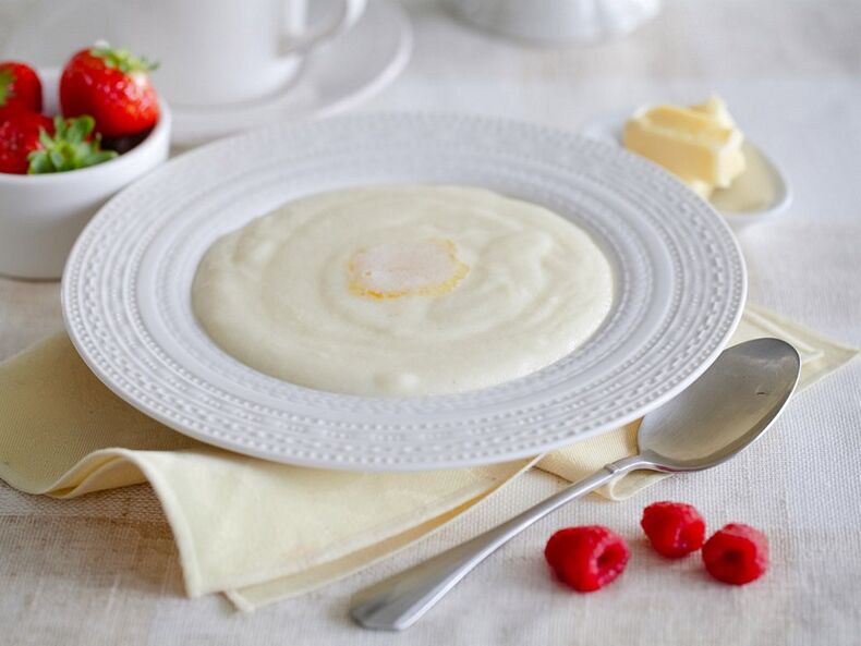 Semolina porridge is the ideal breakfast for a muesli day on the 6-petal diet